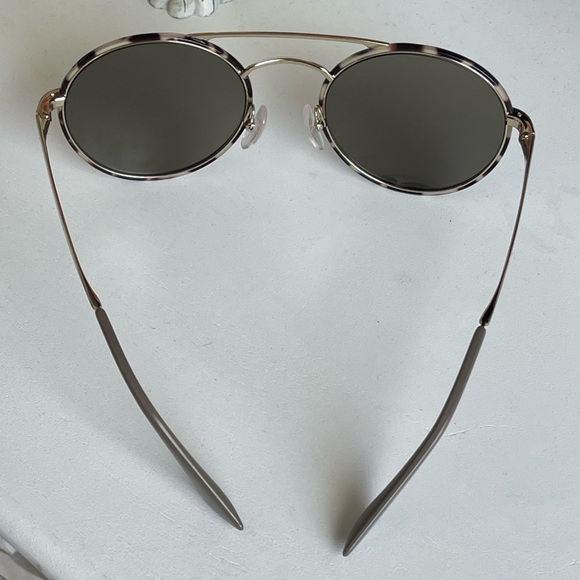 Authentic PRADA Round Gradient sunglasses - Picture 10 of 16